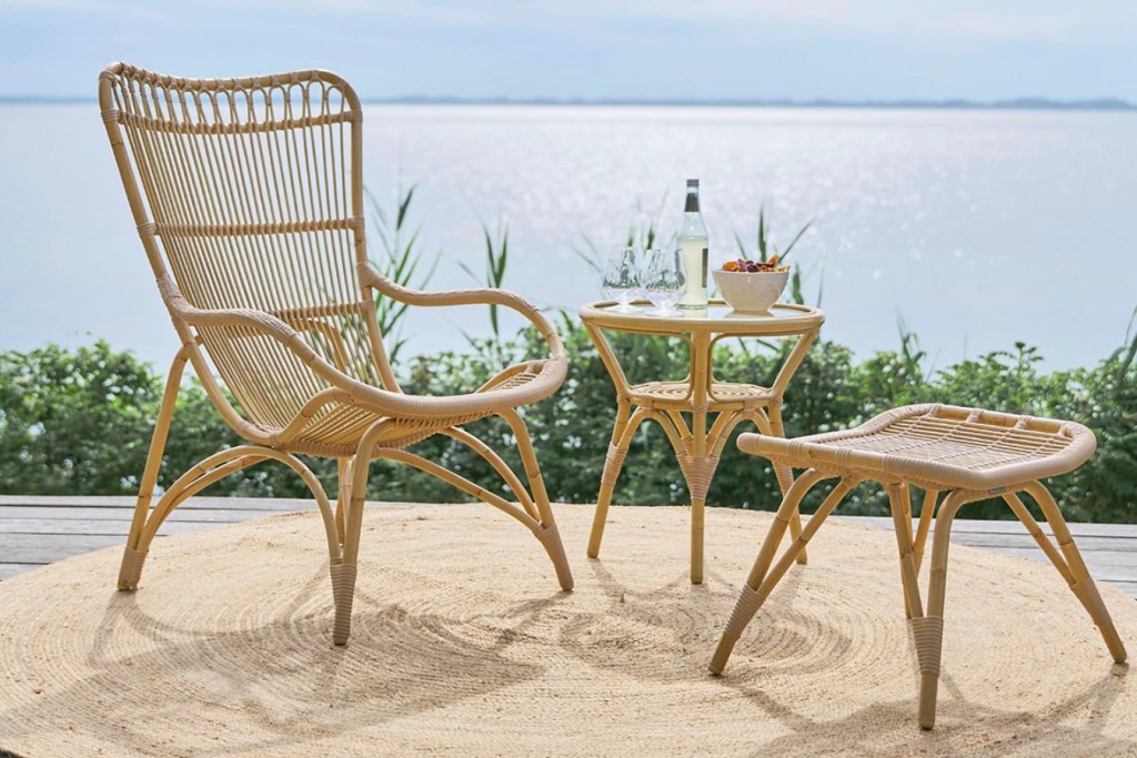 Monet Exterior Lounge Chair, without Cushion | Highlight image 1