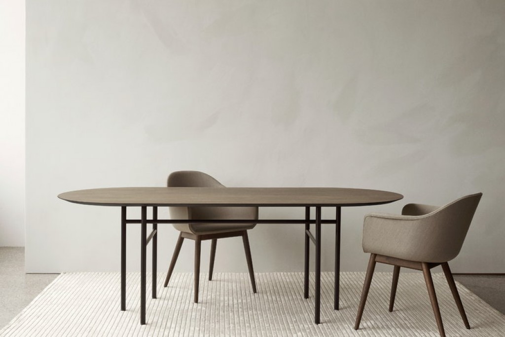 Snaregade Dining Table, Oval | Highlight image 1