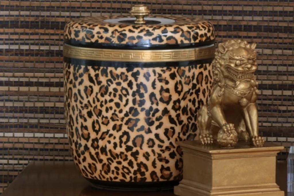 Leopard Round Box | Highlight image 1