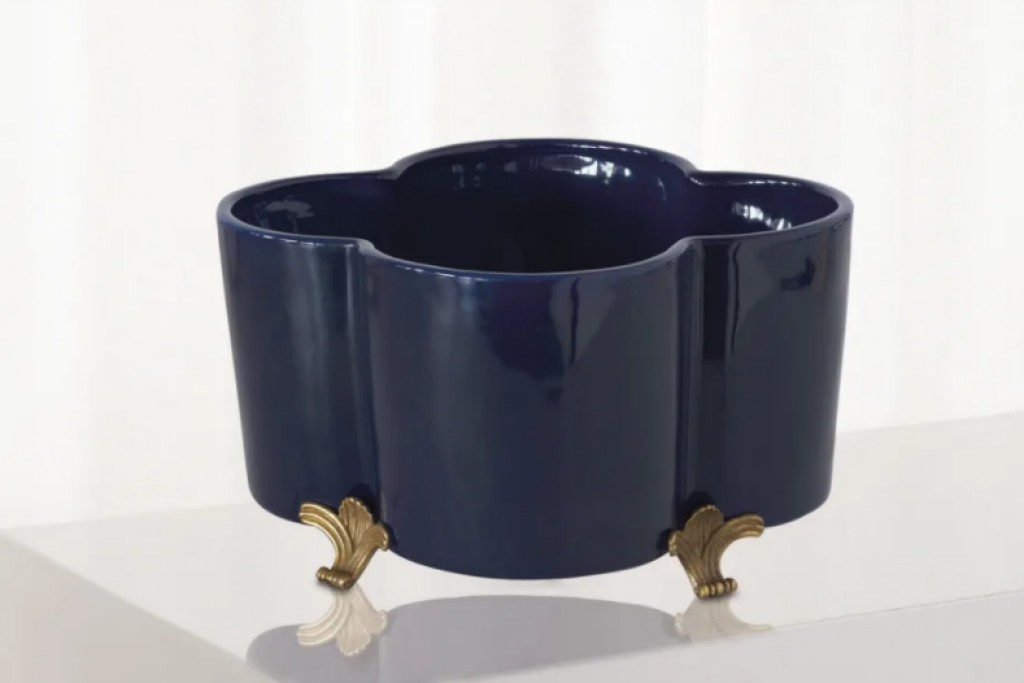 Navy Quatrefoil Planter | Highlight image 1