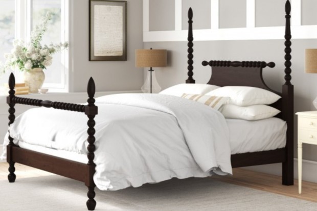 Beckett Bed Queen | Highlight image 3