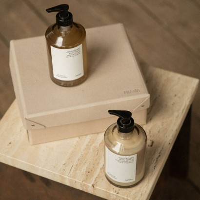 Apothecary Gift Box: Body Wash + Body Lotion | Highlight image 2