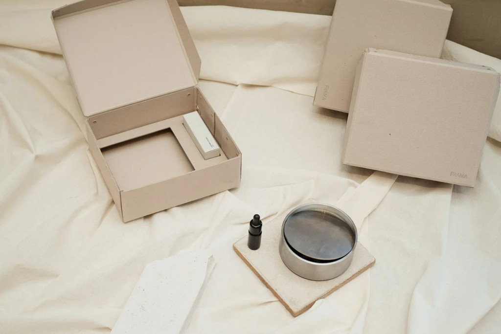 Gift Box: Sphere Oil Diffuser + 1917 Oil | Highlight image 1