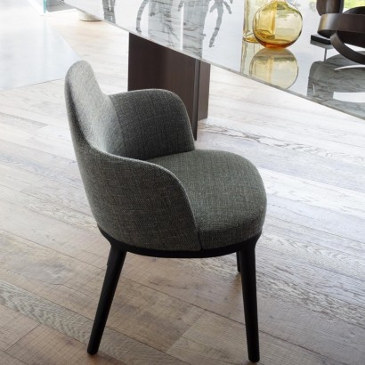 Lucylle Armchair | Highlight image 2