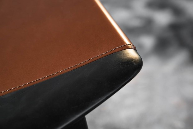 Fynn Saddle-Hide Bench | Highlight image 3