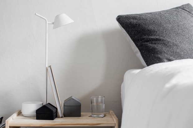 Peek Table Lamp | Highlight image 3