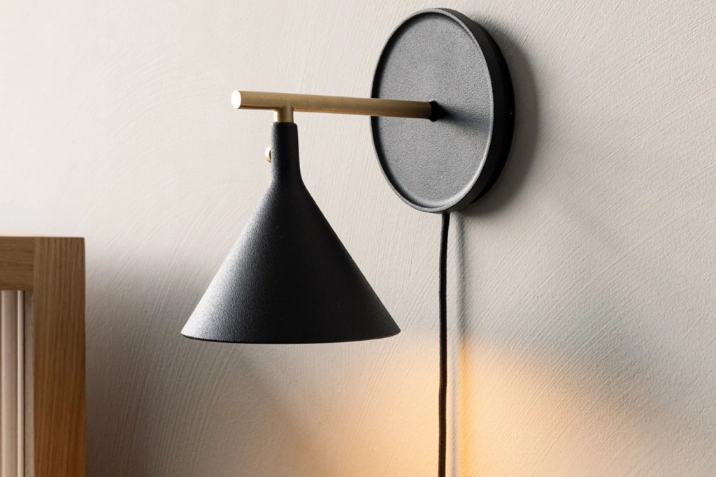 Cast Sconce Wall Lamp With Diffuser, Dimmable | Highlight image 1