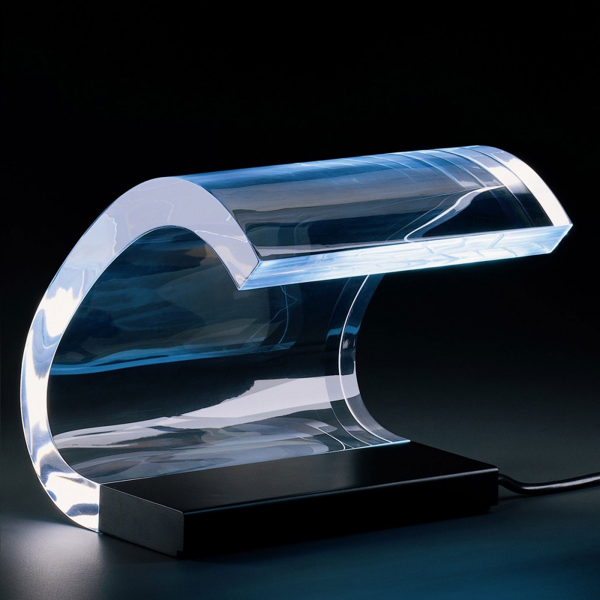 Acrilica Table Lamp