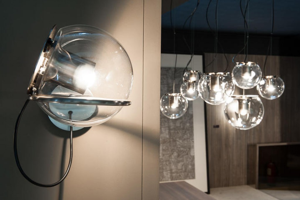 The Globe Wall Lamp | Highlight image 1