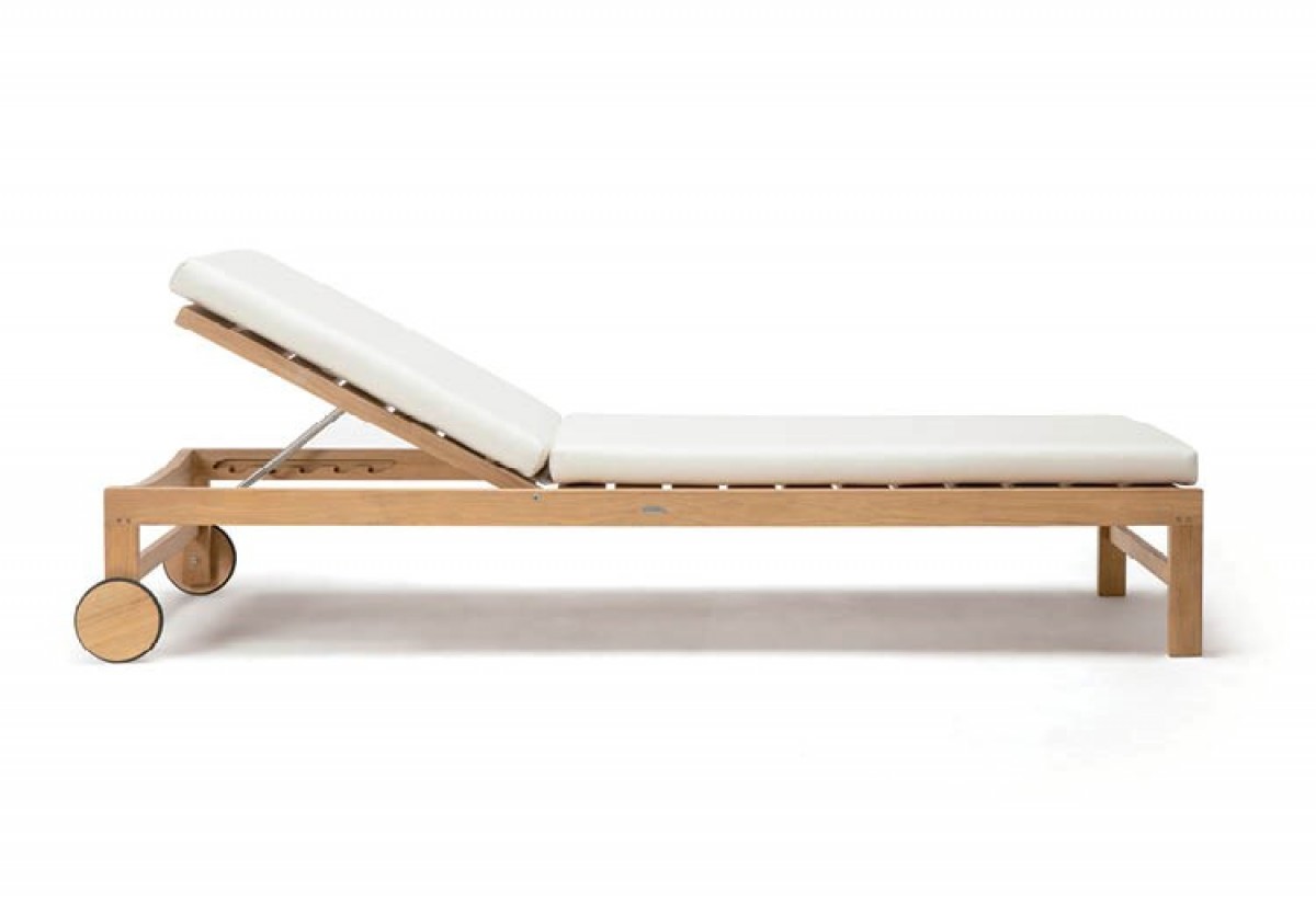 Sand Teak Sunbed with Mattress