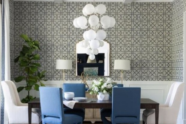 Tiered Visual with | Strie Comfort | White Large Cristol Chandelier Glass CHANINTR