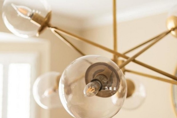 Turenne Large Dynamic Chandelier with Clear Glass | Highlight image 3