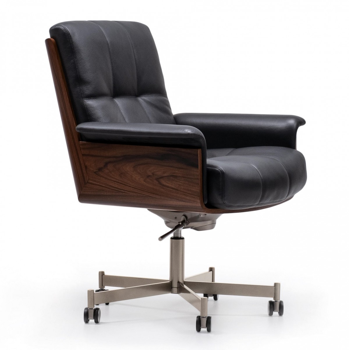 Daiki Studio Executive Armchair with Base and Casters