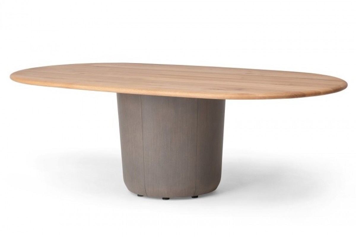 One Lux Dining Table