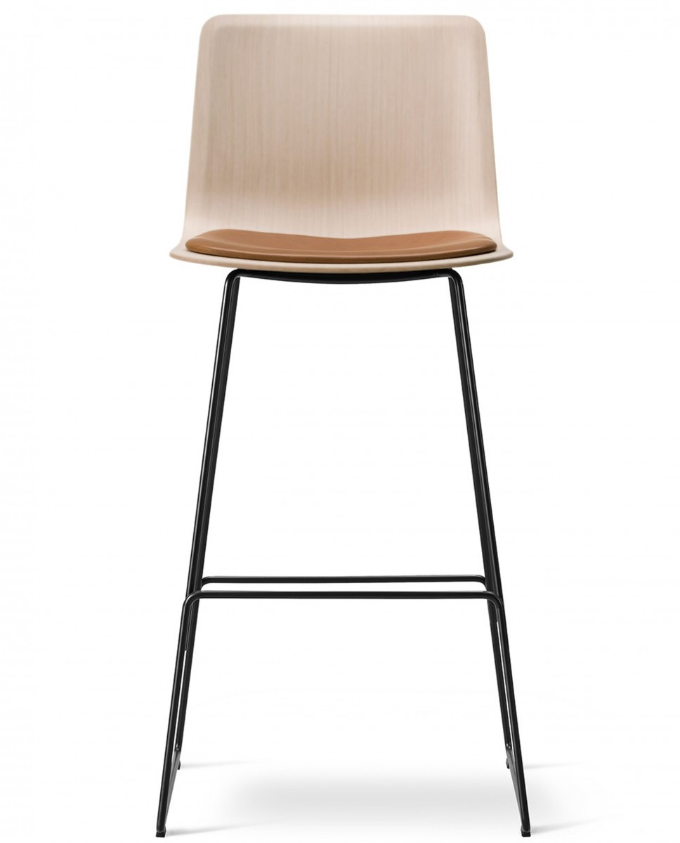 Pato Sledge Barstool - Seat Upholstered | Highlight image