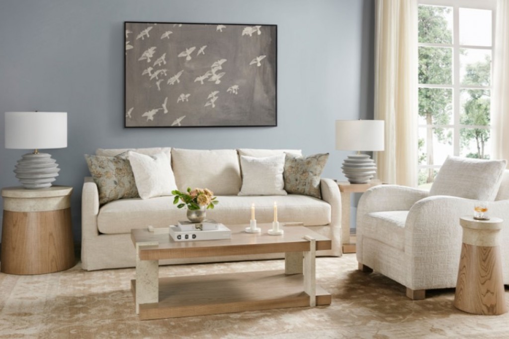 Catalina Large Accent Table | Highlight image 1