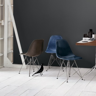 Eames Molded Fiberglass Side Chair, Wire Base | Highlight image 2