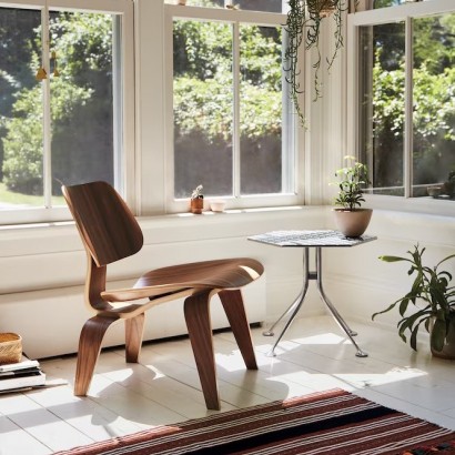 Eames Molded Plywood Lounge Chair with Wood Base | Highlight image 2