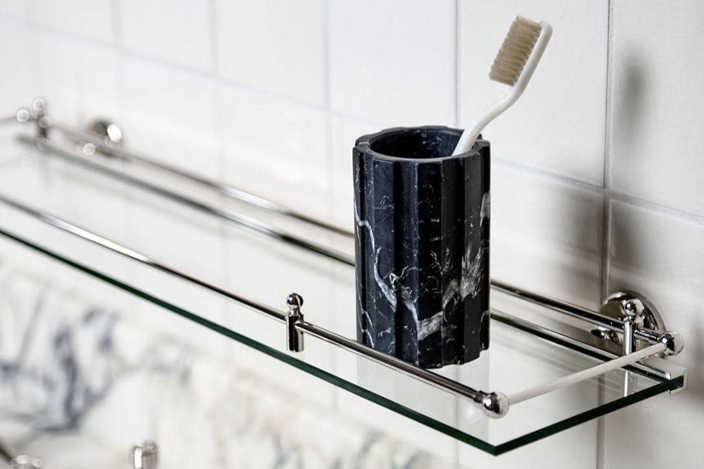 Andrian Toothbrush Holder | Highlight image 1