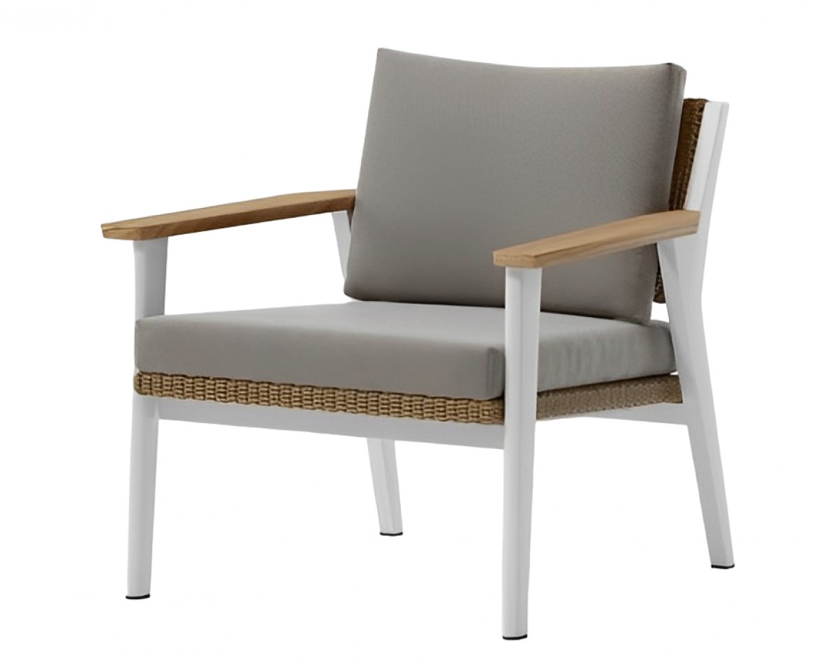 Triconfort Riba Club Armchair, with Seat and Back Cushions