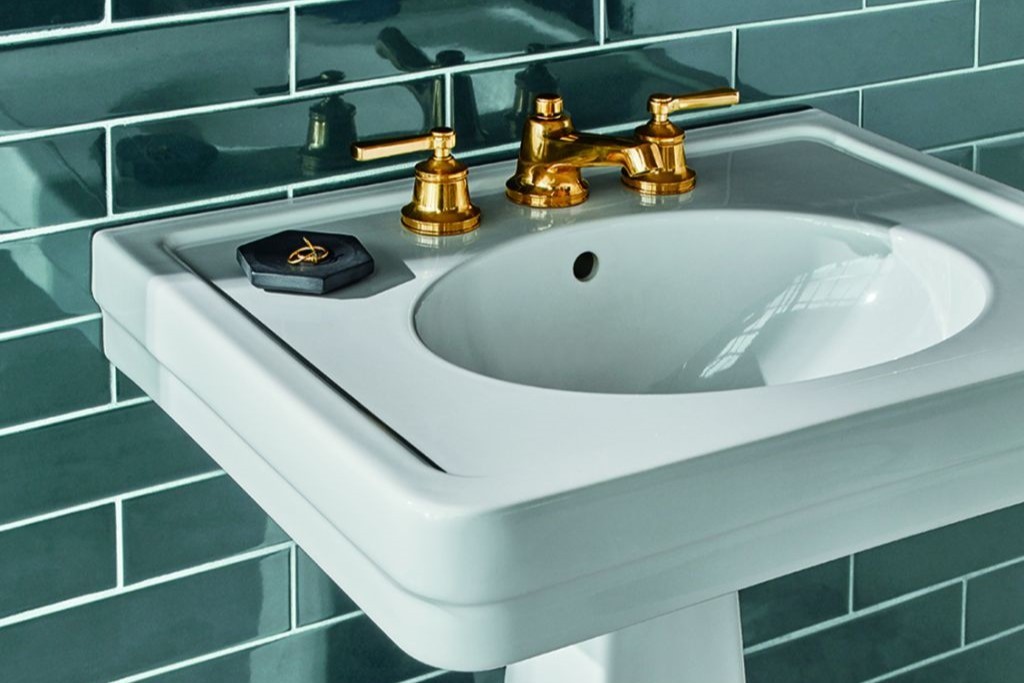 Transit Low Profile Three Hole Deck Mounted Lavatory Faucet with Metal Lever Handles | Highlight image 1