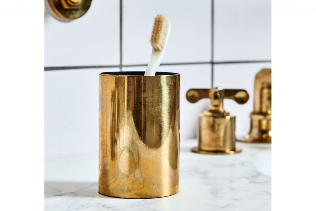 Luster Toothbrush Holder | Highlight image 1