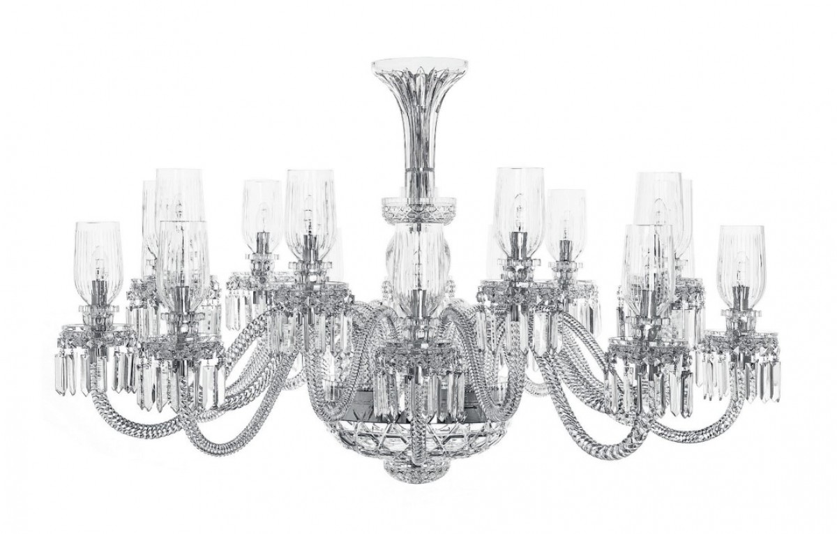 Royal 18-Light Horizontal Chandelier Small Bevel-Cut Hurricanes - Clear