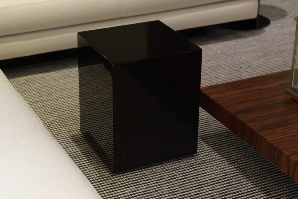 Solid Coffee Table (Square) - W35 x D35 | Highlight image 1