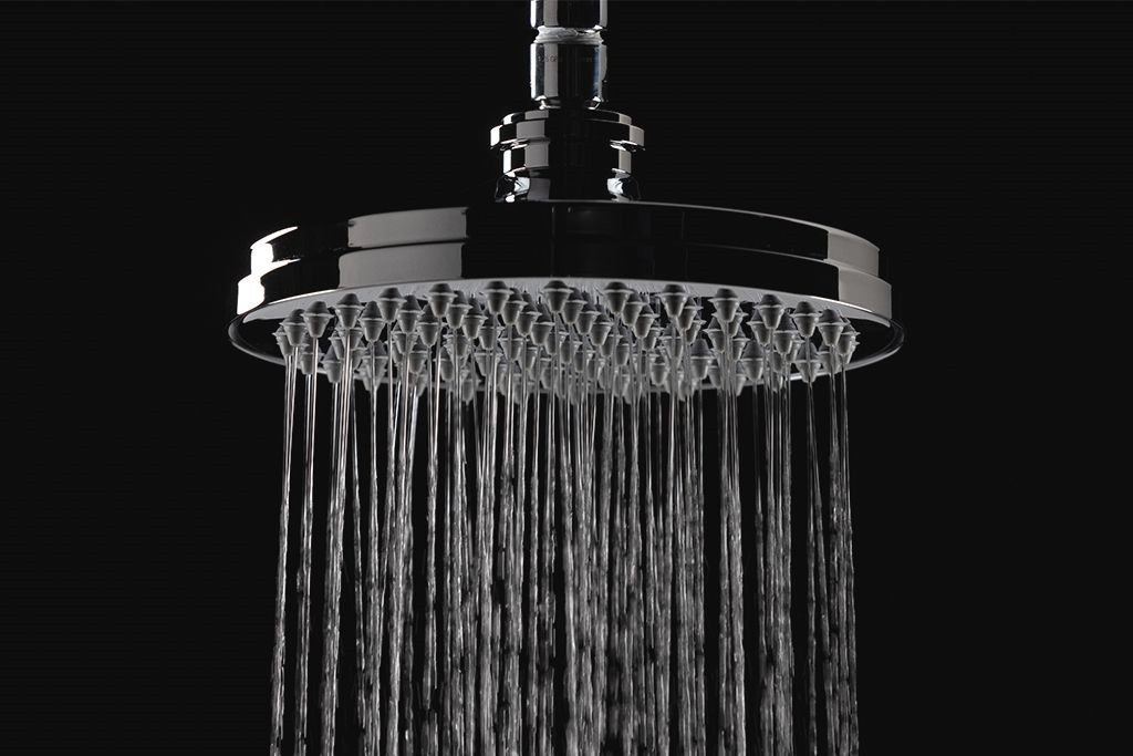 Highgate 8" Rain Showerhead with 6" Ceiling Mounted Arm | Highlight image 1