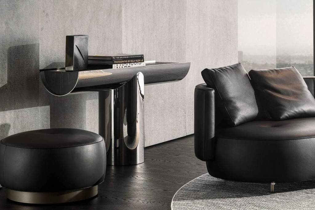 Pilotis Console, Minotti