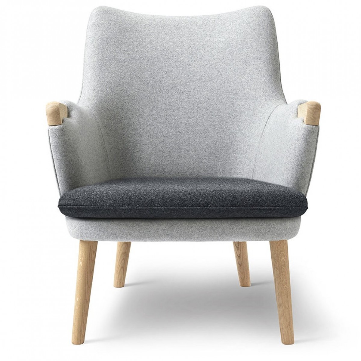 CH71 Lounge Chair with Cushion