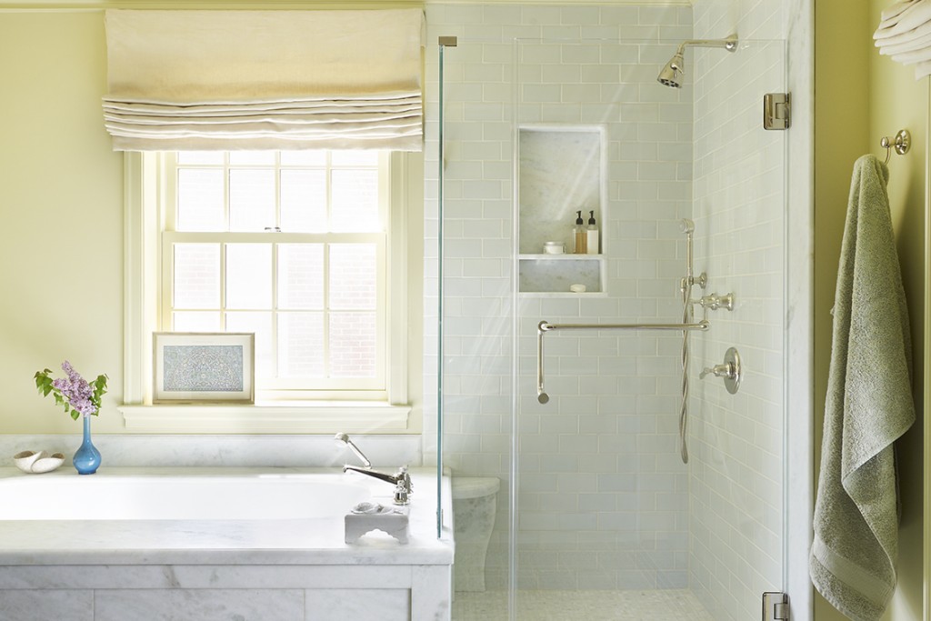 Transit Deck Mounted Low Profile Concealed Tub Filler with Metal Handshower and Metal Lever Handles | Highlight image 1