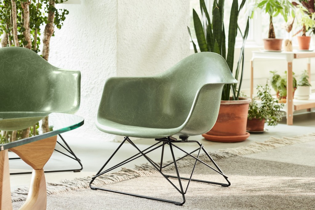 Eames Low Wire Base, Arm Shell, Fiberglass & Nonupholstered | Highlight image 1