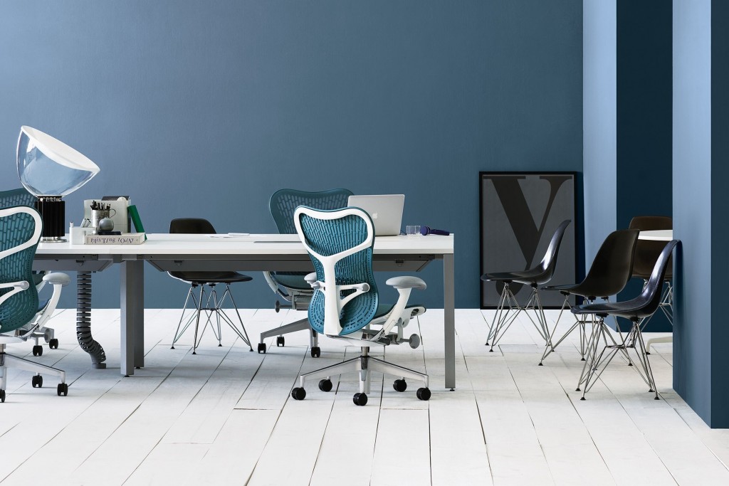 Mirra 2 Work Chair, Butterfly Suspension Back | Highlight image 1