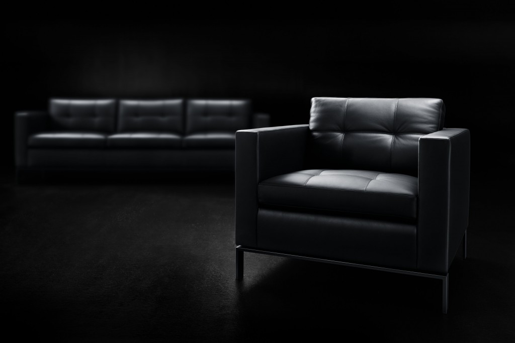 Foster 502 Armchair Black Edition | Highlight image 1