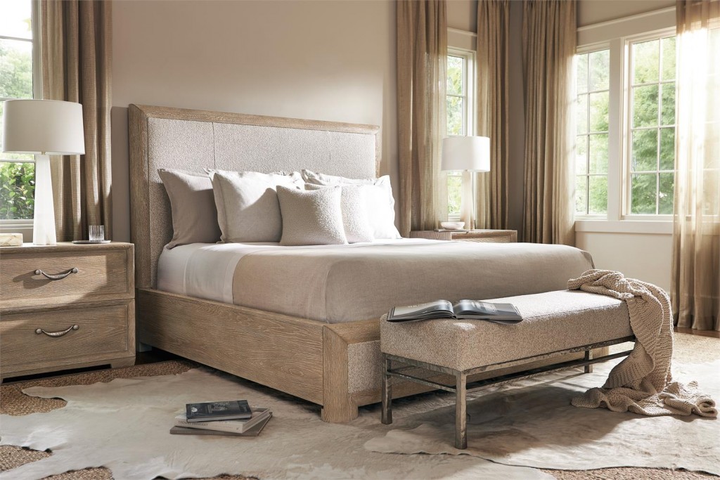 Aventura Panel Bed | Highlight image 1