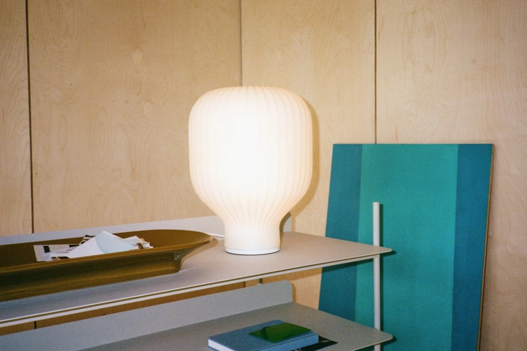 Strand Table Lamp | Highlight image 1