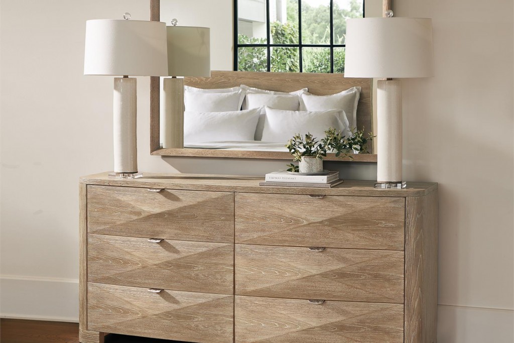 Aventura Dresser | Highlight image 1