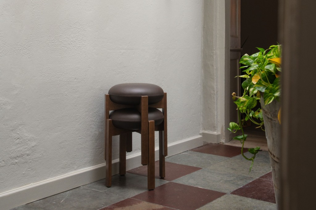 Pioneer Stool | Highlight image 1