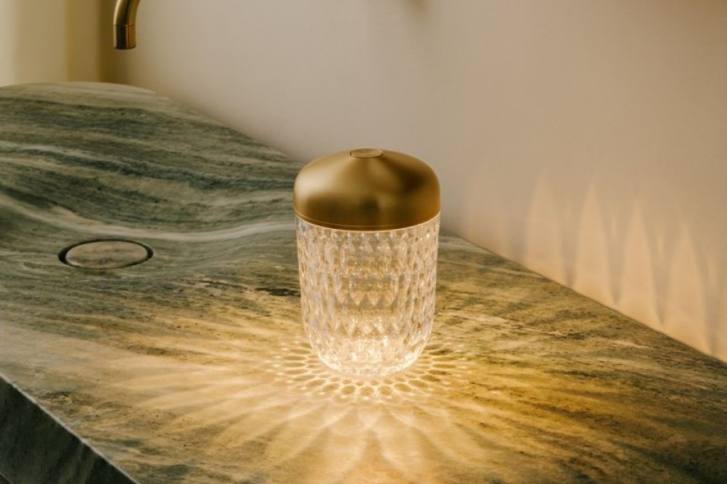 Folia Mini Gold Portable Lamp - Clear Crystal | Highlight image 1