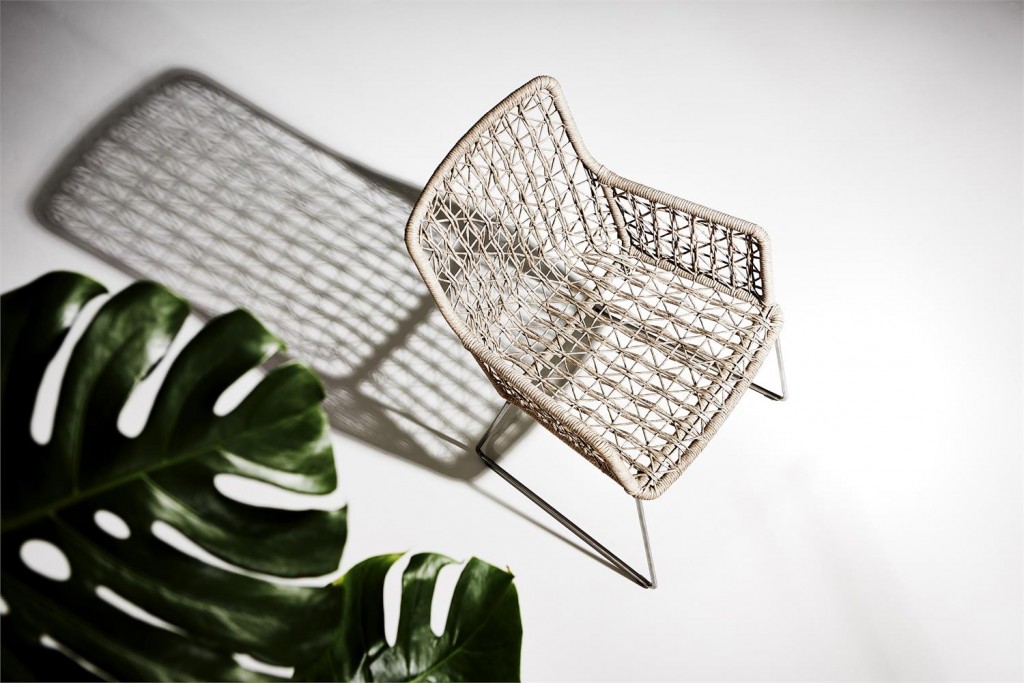 Carmel Outdoor Arm Chair | Highlight image 1