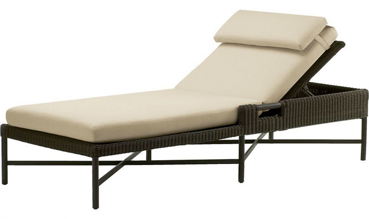 Single Outdoor Chaise