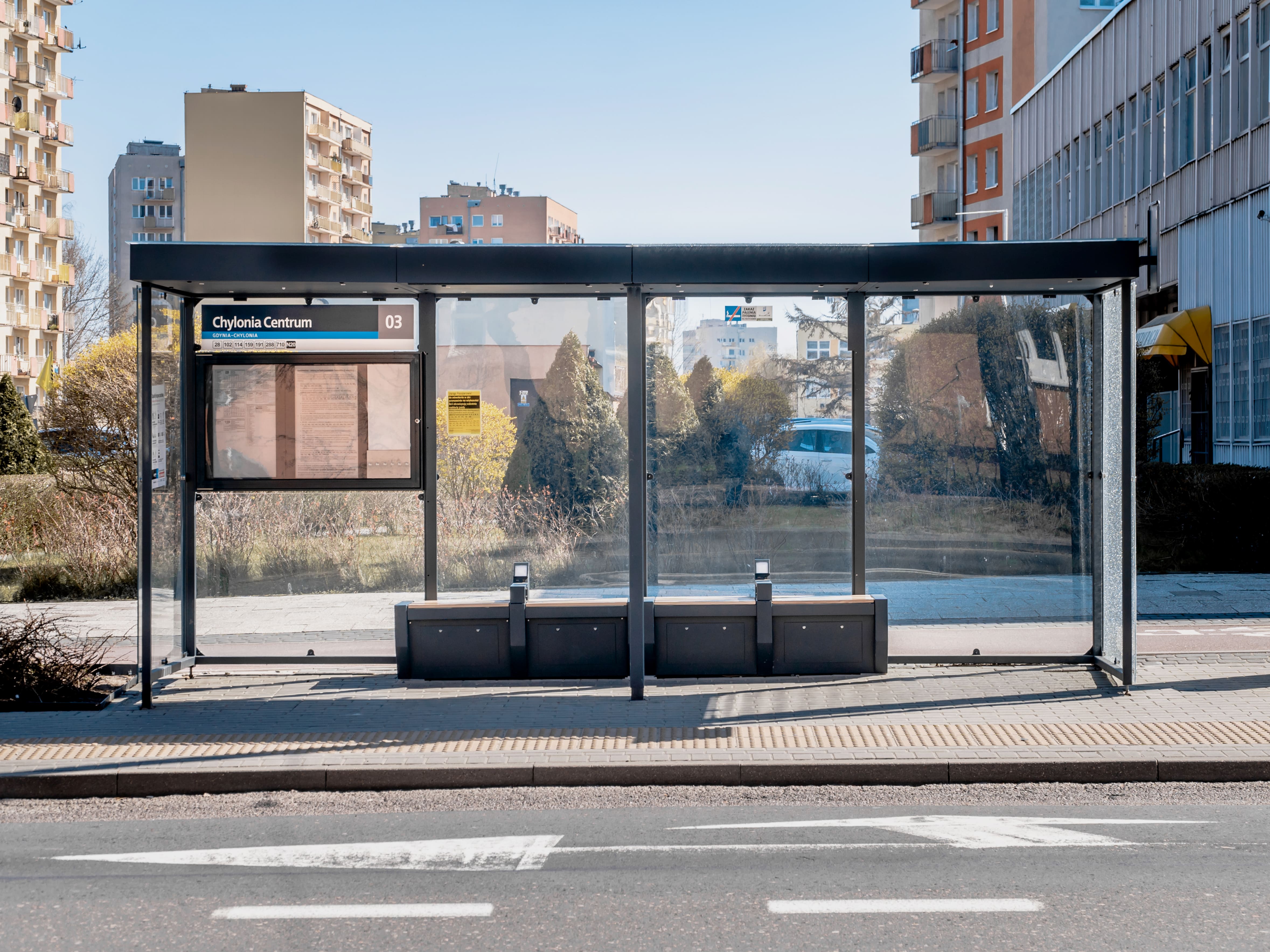 Stație de autobuz fotovoltaică SEEDiA