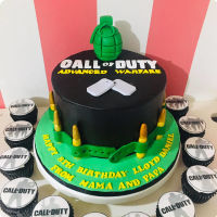 Llyod Army Soldiers & Police Custom Cake