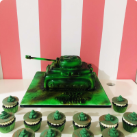 Army Tank Army Soldiers & Police Custom Cake