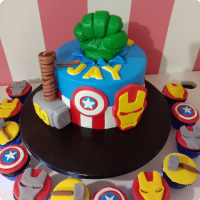 Hulk Jay Avengers Custom Cake