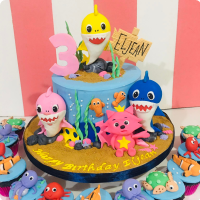 Eljean's Baby Shark Custom Cake