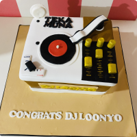 DJ Loonyo's Celebrities Custom Cake