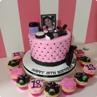 Make Up Debut Debut Custom Cake