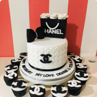 Lux Designer Bags Custom Cake